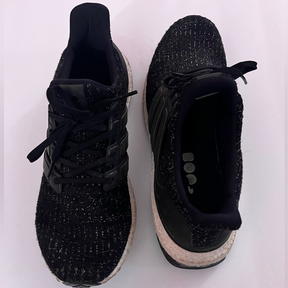 Ultra Boost 4 Black white speckle size 11